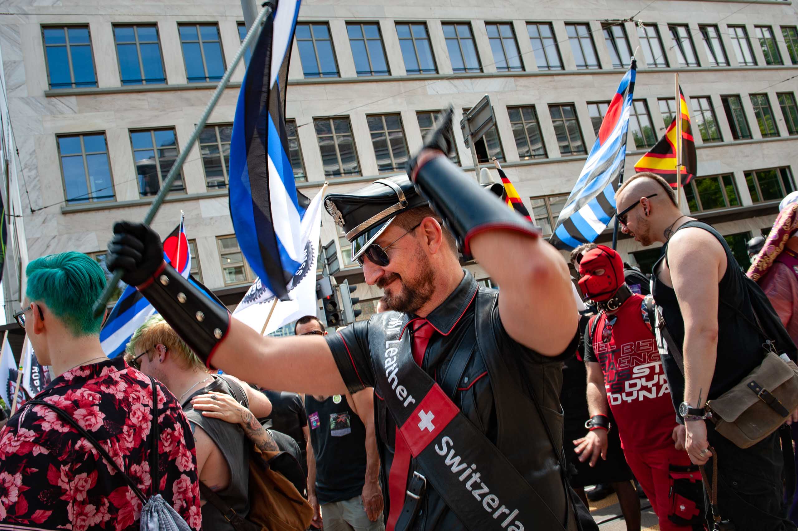 Zurich pride festival 2018 hochzeitsfotograf zurich bern geneva basel lausanne winterthur luzern switzerland wedding photographer street photojournalist 073