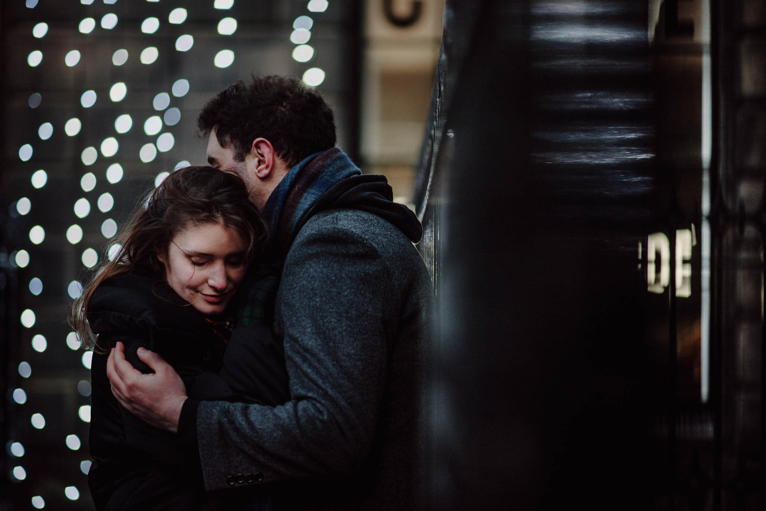 Royal mile edinburgh castle wedding photographer luz nico 070