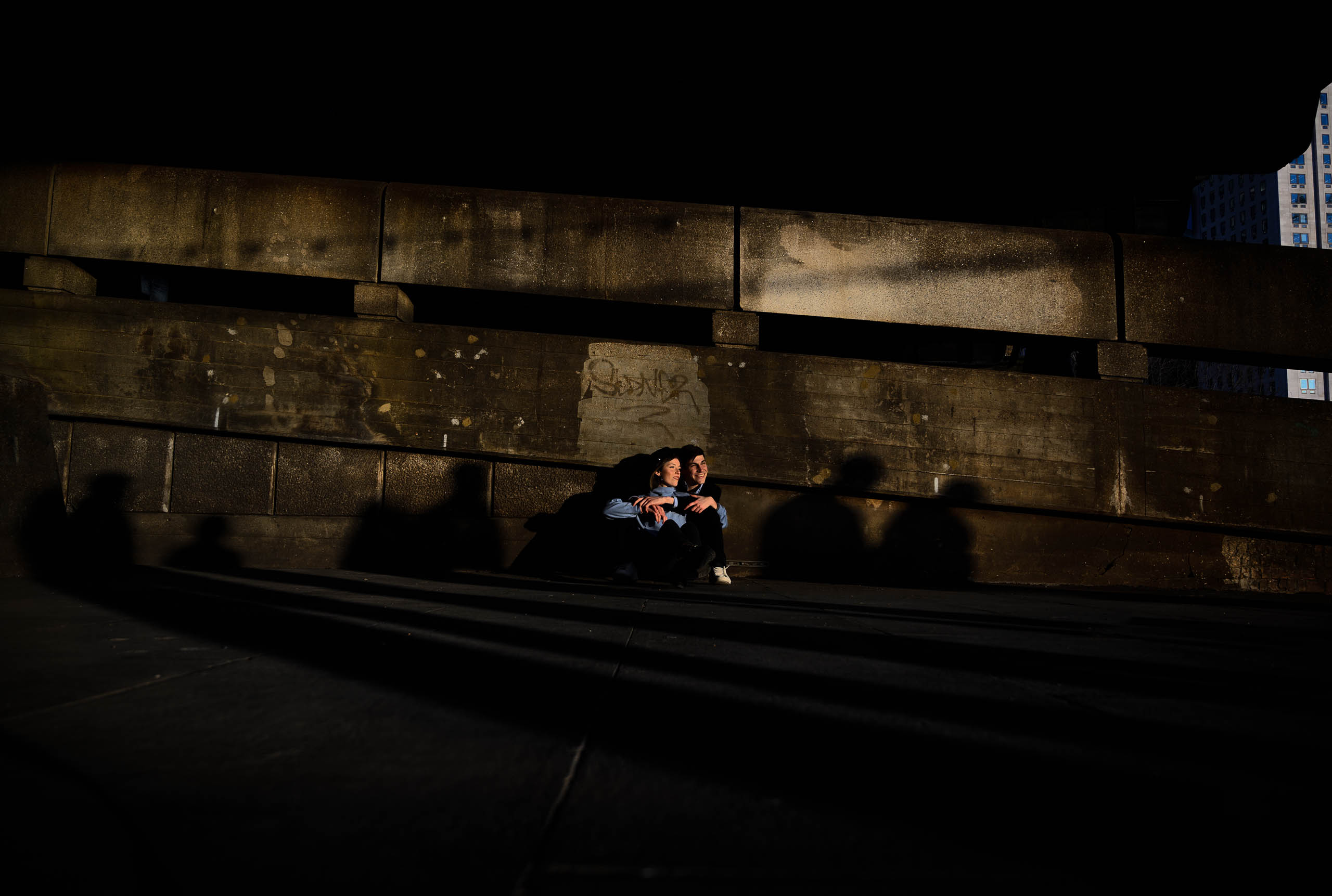 Queens walk river thames westminster bridge london uk wedding photographer giuli lucas 040
